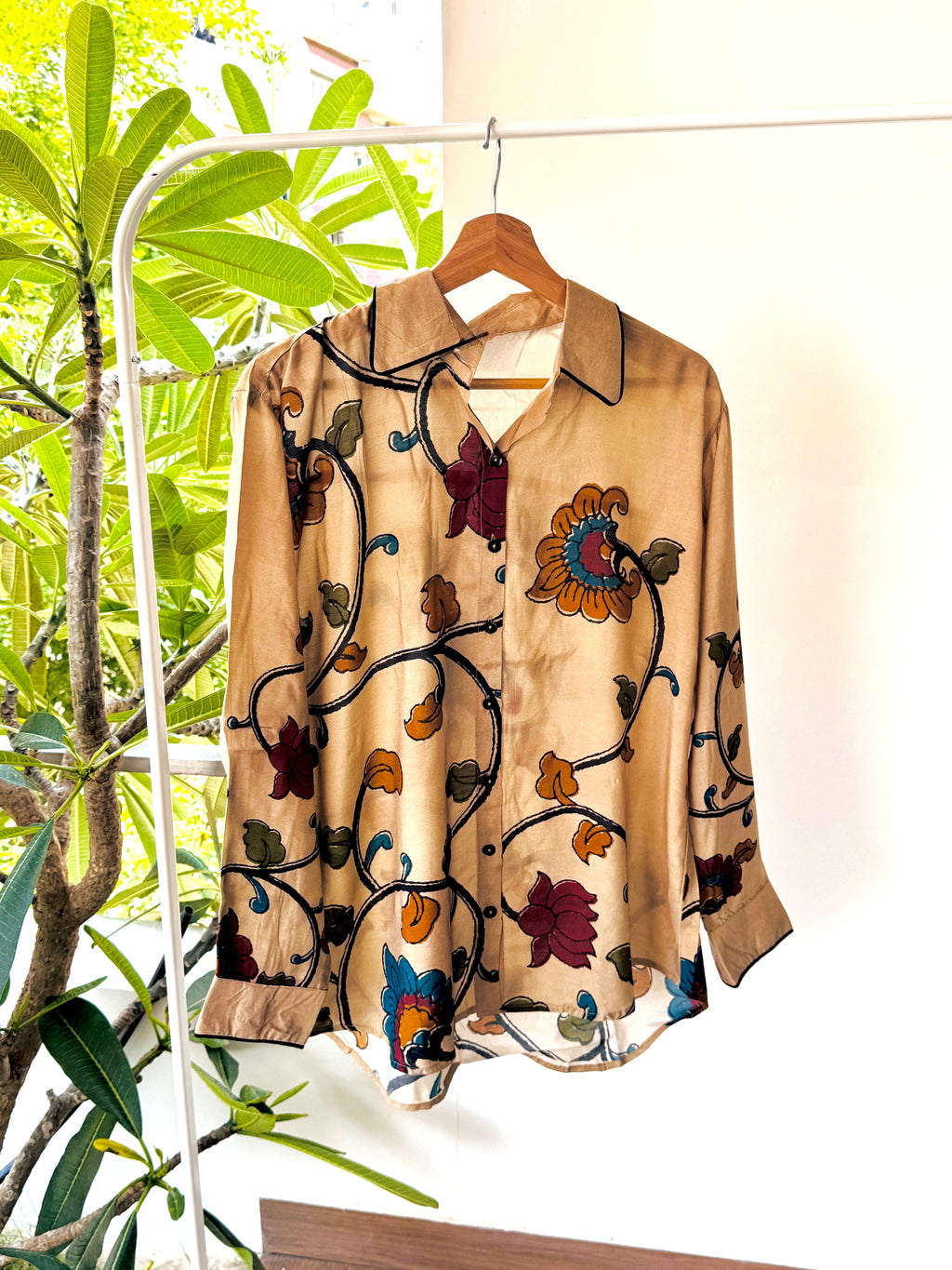 Tanvi- Pure crepe shirt with Kalamkari print