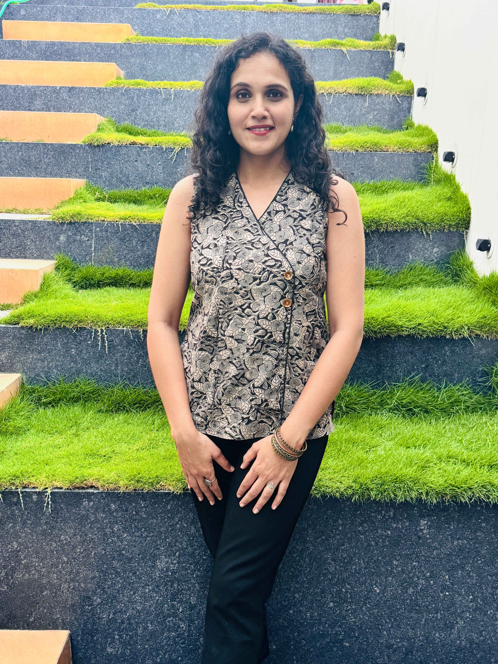 Riya - Hand block printed kalamkari sleeveless short top