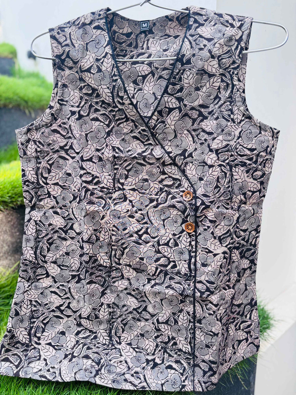 Riya - Hand block printed kalamkari sleeveless short top