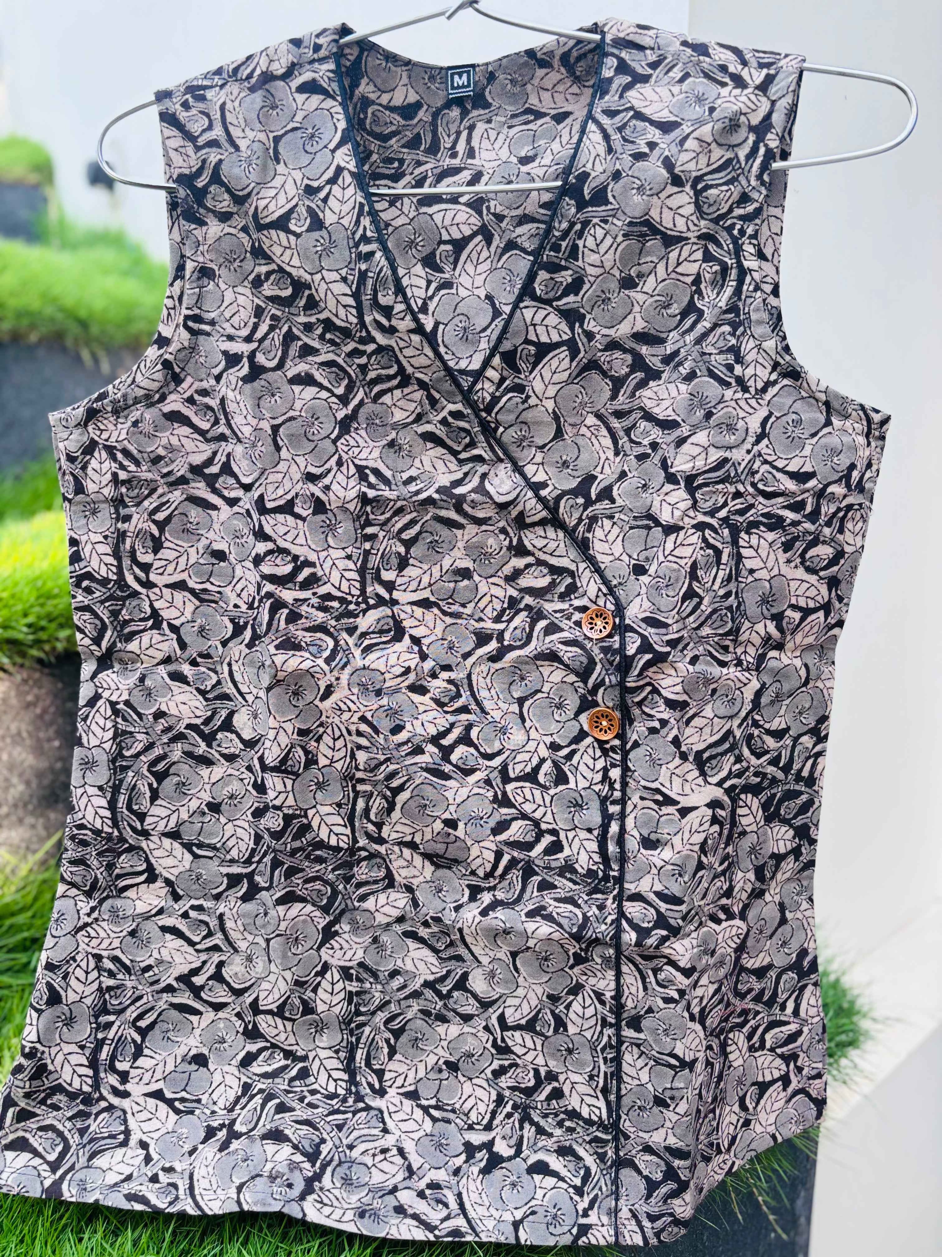 Riya - Hand block printed kalamkari sleeveless short top